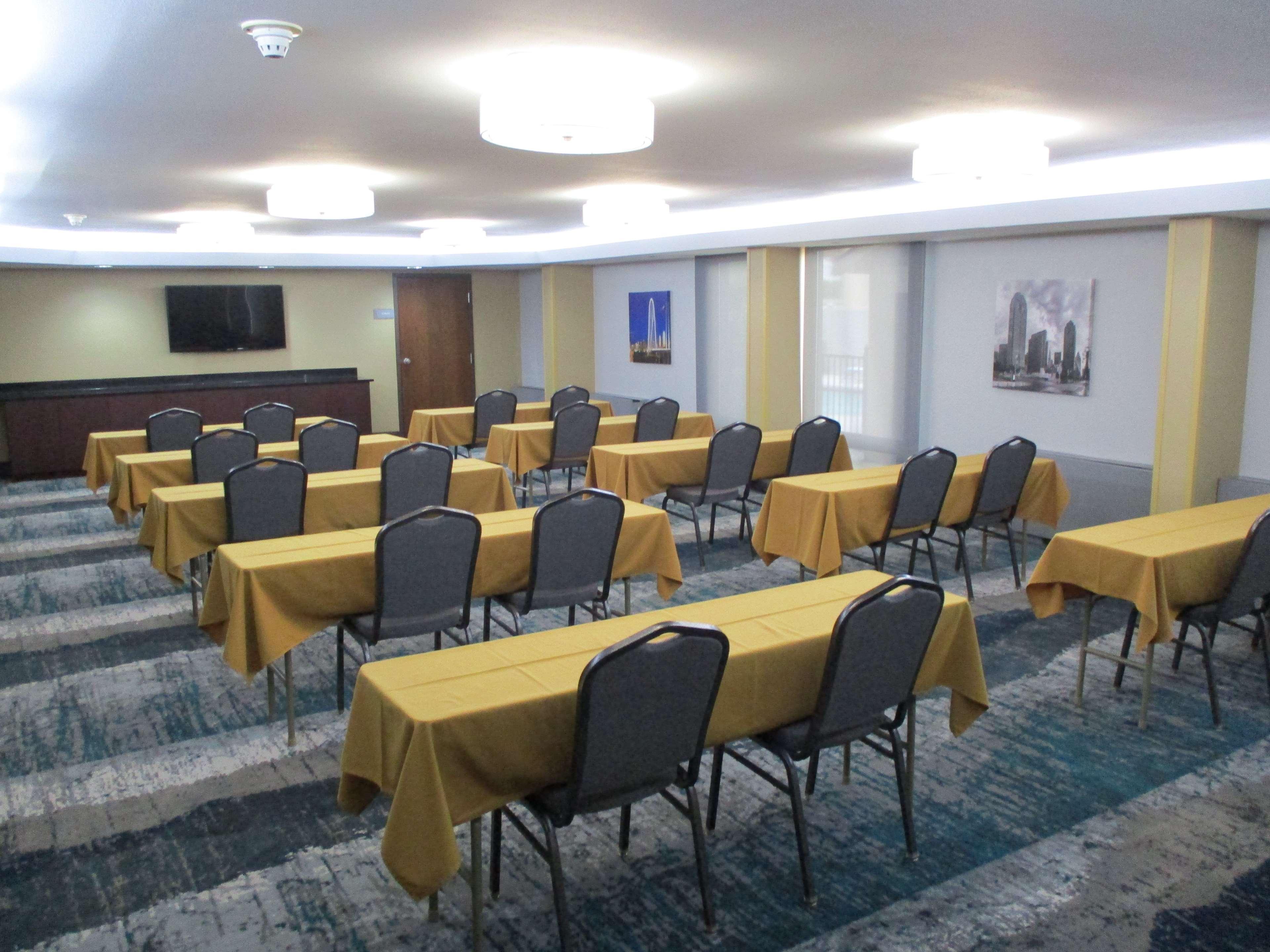 Best Western Plus Lake Jackson Inn & Suites Esterno foto
