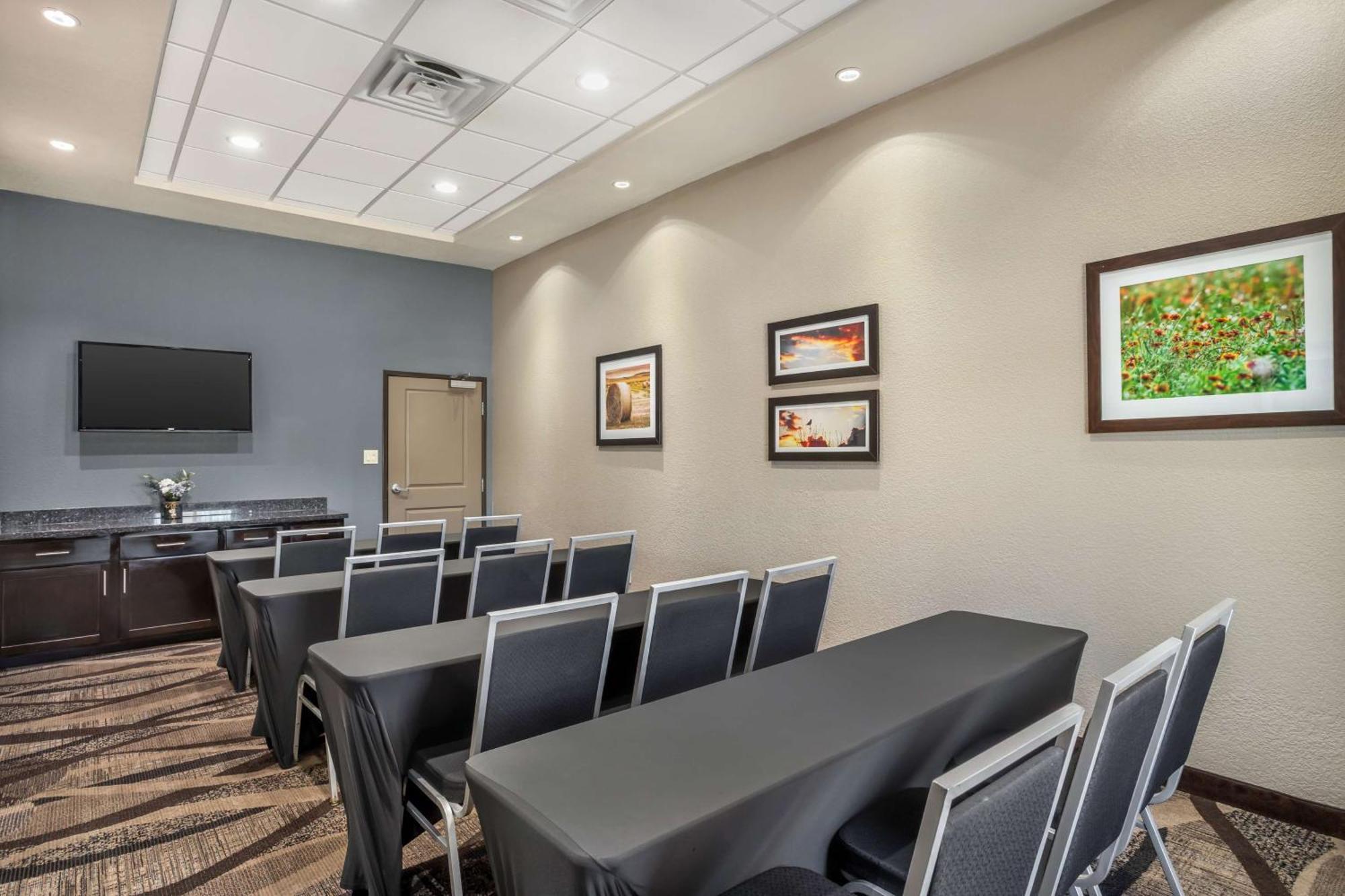 Best Western Plus Lake Jackson Inn & Suites Esterno foto